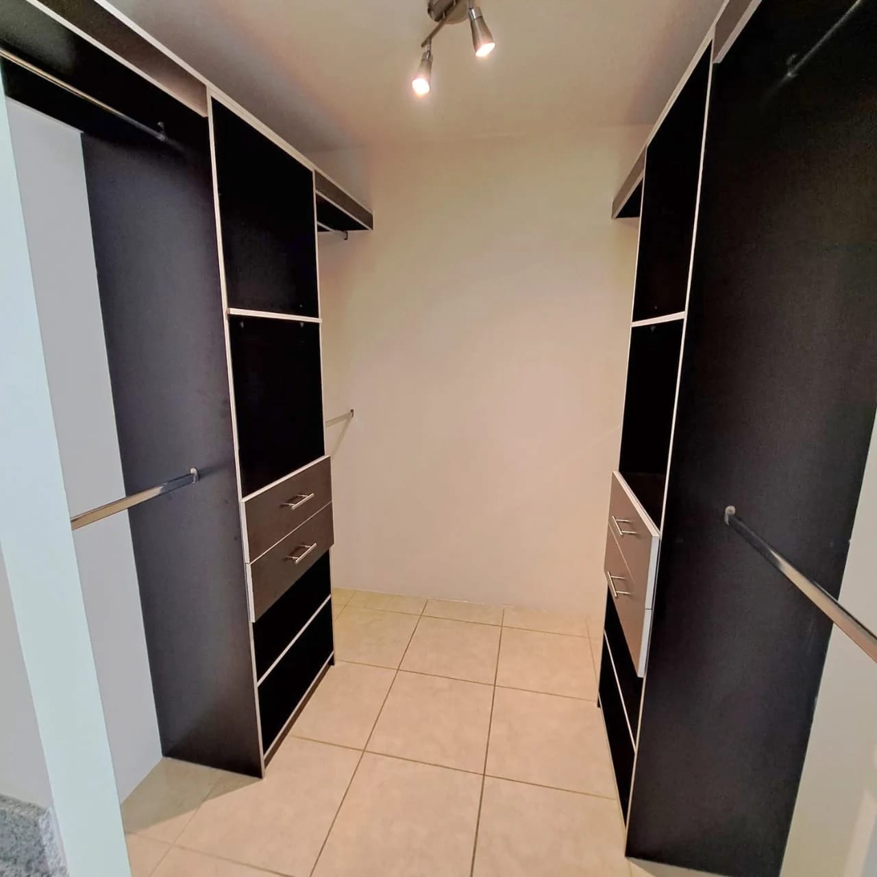 Apto Primer Nivel Pasaje Español KM 16 5 Carr a el Salvador — Apartamento en Alquiler en Pasaje Español, Carretera a El Salvador, Guatemala, Ciudad — foto 7 de 7