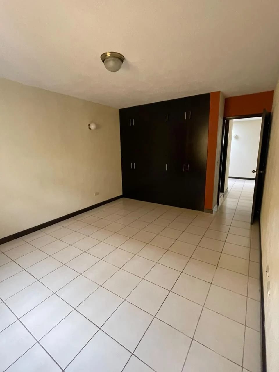 Apartamento Pequeño 1 Hab un Baño 1 Parqueo KM 18.5 a Pavon — Apartamento en Alquiler en Carretera a El Salvador, Guatemala, Ciudad — foto 3 de 11