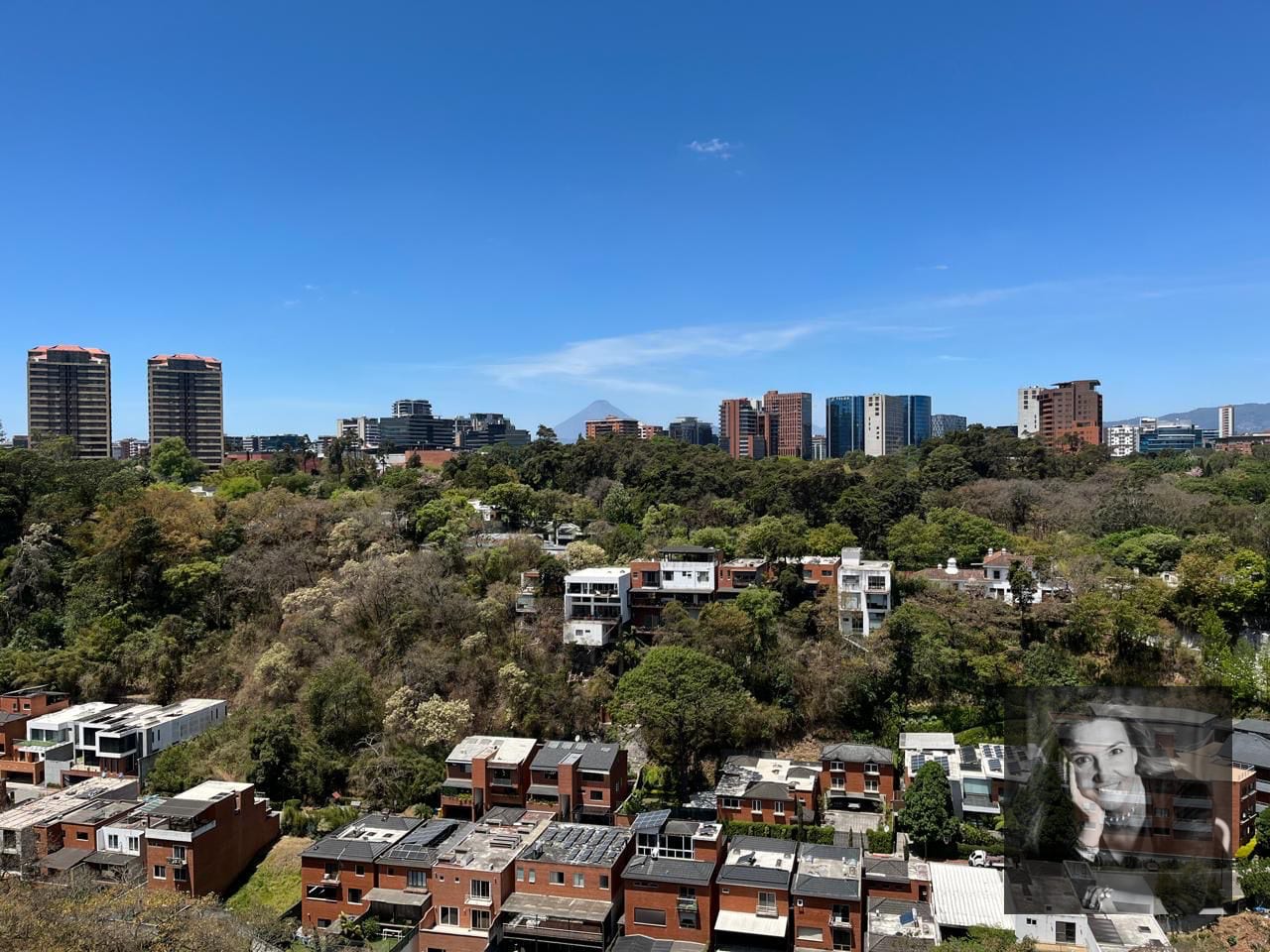 Apartamento con Amplios Balcones en Renta – Zona 15 — Apartamento en Alquiler en Zona 15, Guatemala, Ciudad — foto 10 de 10