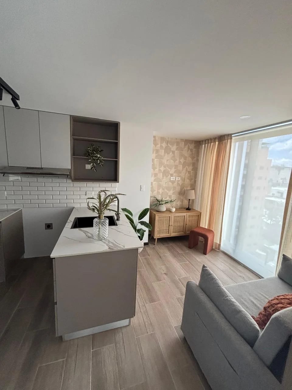 Apartamento en Renta, BIKO Zona 10 — Apartamento en Alquiler en Zona 10, Guatemala, Ciudad — foto 4 de 12