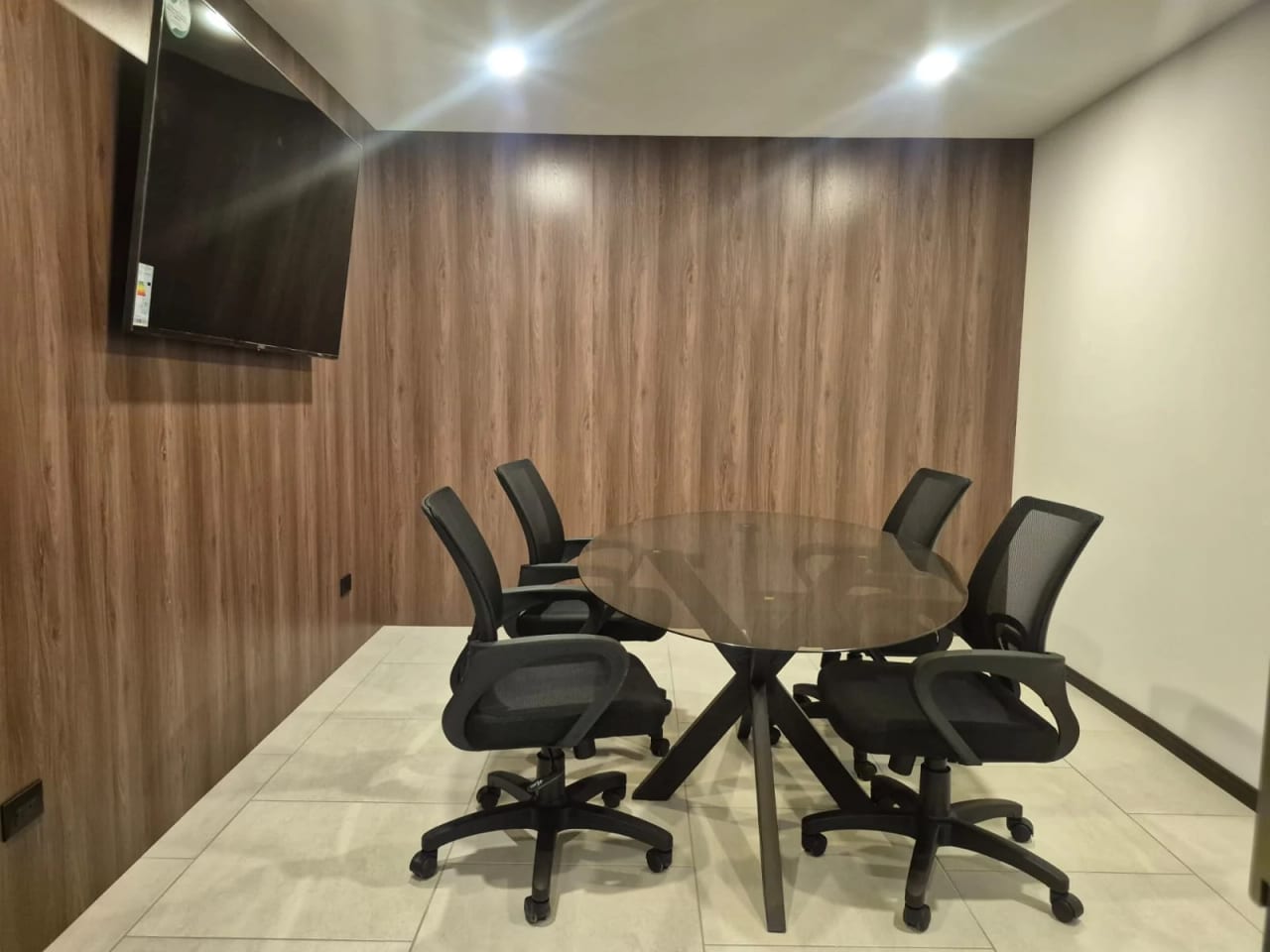 Apartamento en Renta, BIKO Zona 10 — Apartamento en Alquiler en Zona 10, Guatemala, Ciudad — foto 9 de 12