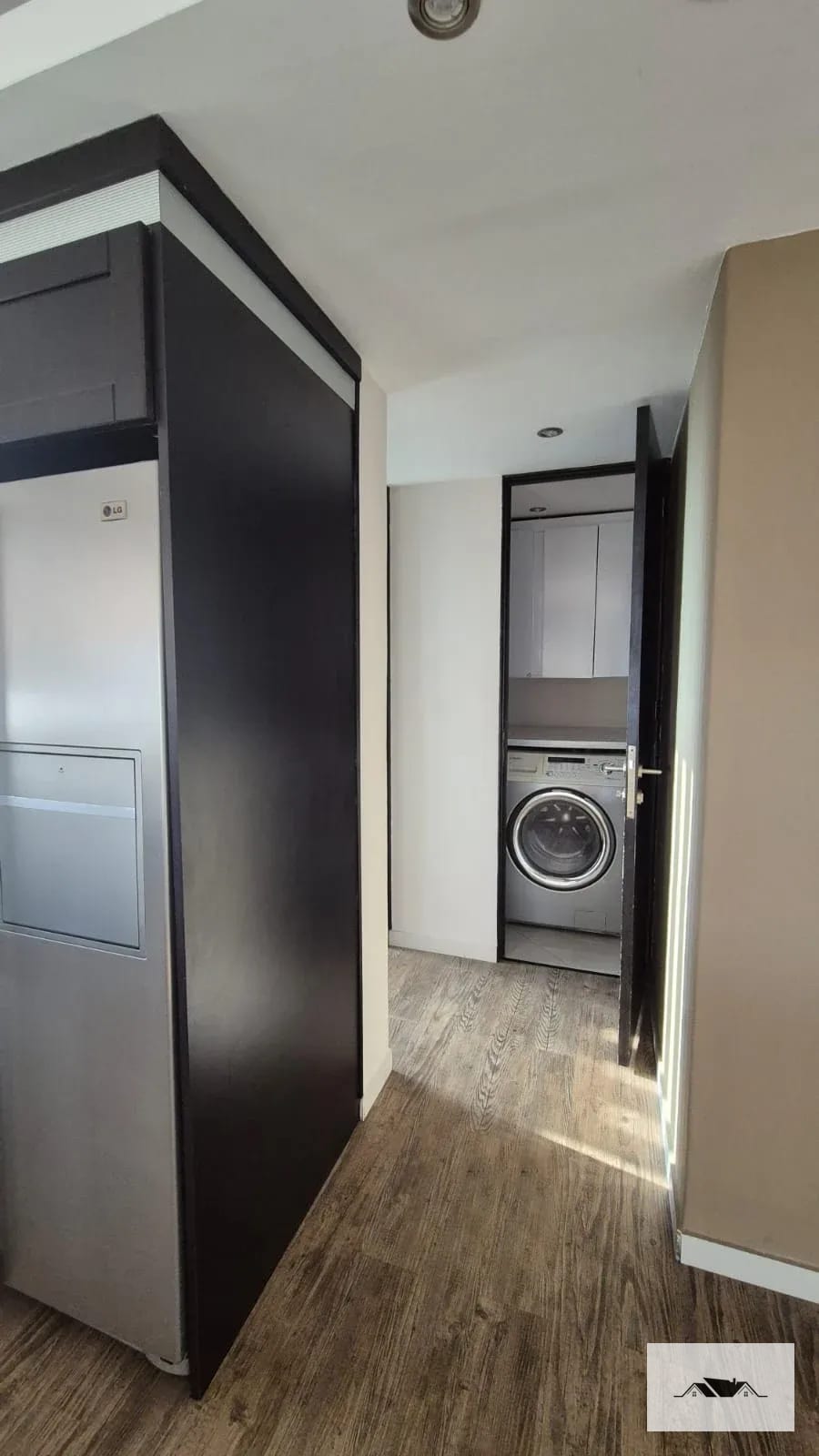 En Renta/Venta Amplio Apartamento Remodelado Zona 10 — Apartamento en Alquiler en Ciudad Vieja, Zona 10, Guatemala, Ciudad — foto 7 de 16