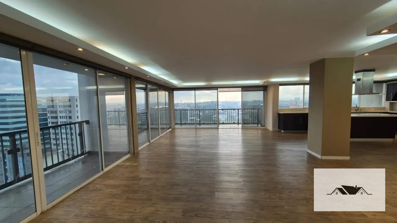 En Renta/Venta Amplio Apartamento Remodelado Zona 10 — Apartamento en Alquiler en Ciudad Vieja, Zona 10, Guatemala, Ciudad — foto 14 de 16