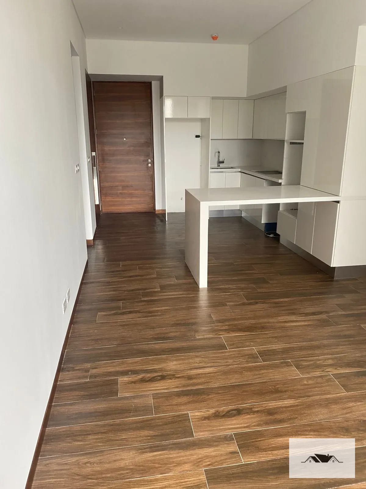 En Renta Apartamento Zona 10 AVIA — Apartamento en Alquiler en Zona 10, Guatemala, Ciudad — foto 2 de 9