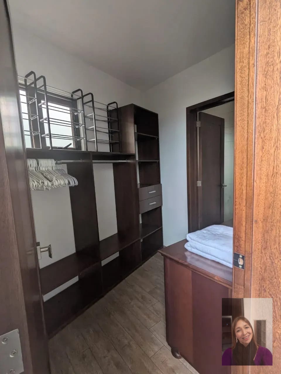 Closet — Apto 2 habitaciones totalmente equipado Albero,VH — Apartamento en Venta en Álbero 15, Zona 15, Guatemala, Ciudad — foto 7 de 17
