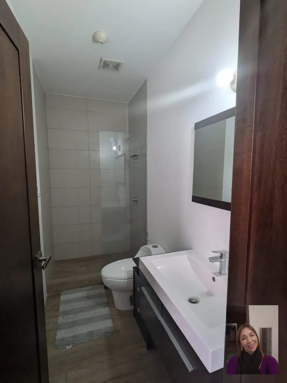 Baño — Apto 2 habitaciones totalmente equipado Albero,VH — Apartamento en Venta en Álbero 15, Zona 15, Guatemala, Ciudad — foto 10 de 17