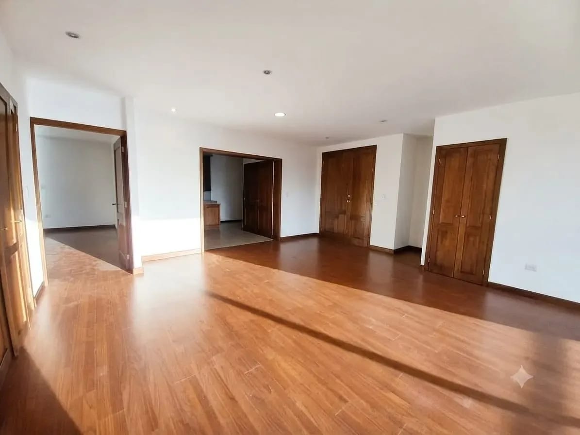 Apartamento de 3 dormitorios en renta en Edificio Meridian, zona 15 — Apartamento en Alquiler en Meridian, Zona 15, Guatemala, Ciudad — foto 2 de 13