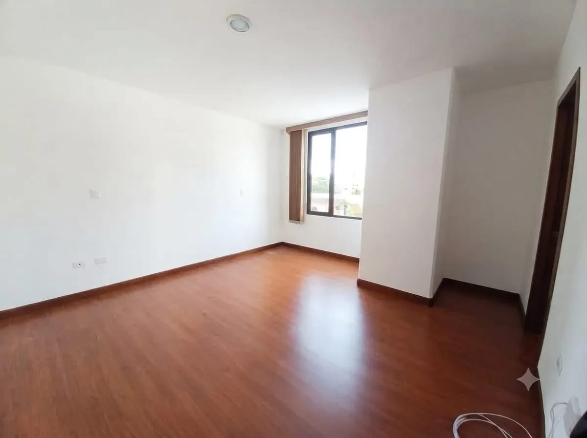 Apartamento de 3 dormitorios en renta en Edificio Meridian, zona 15 — Apartamento en Alquiler en Meridian, Zona 15, Guatemala, Ciudad — foto 9 de 13