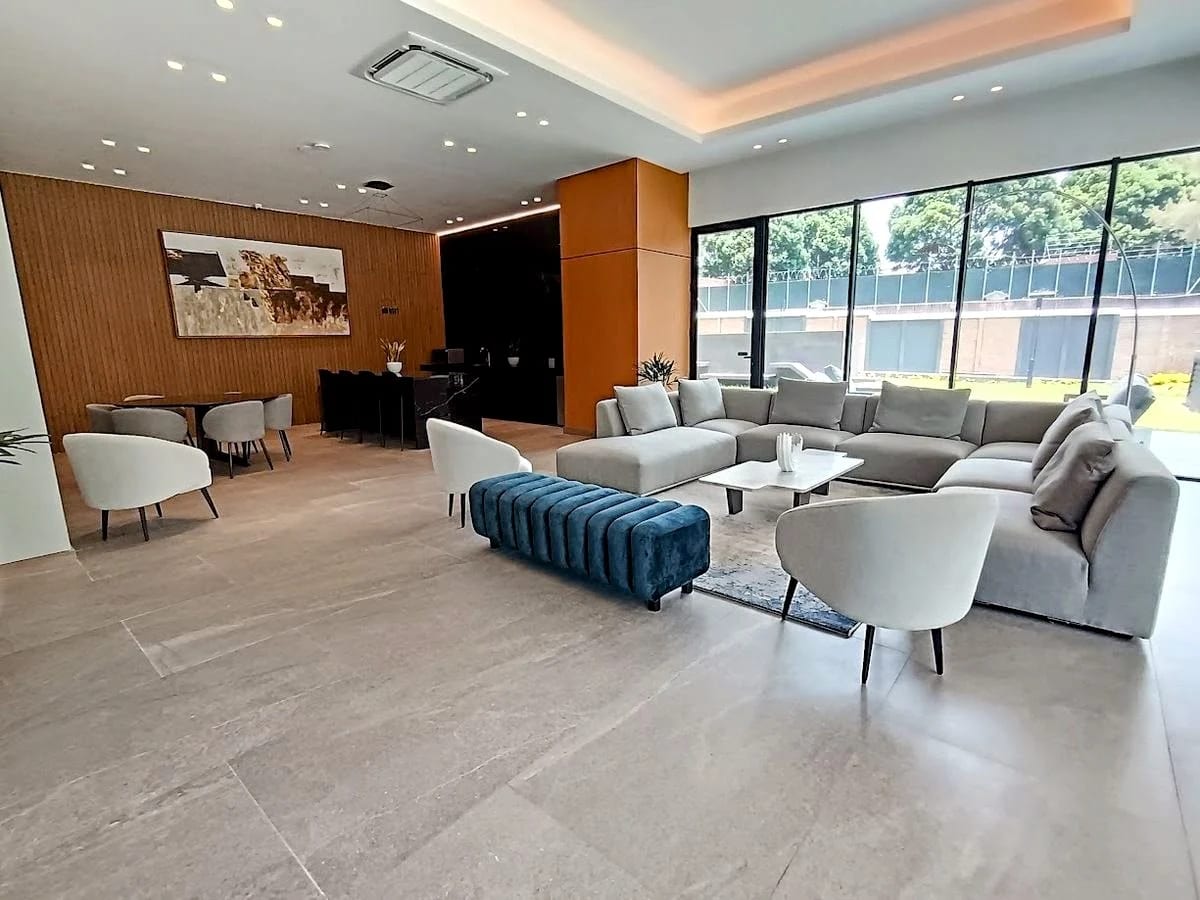 Apartamento en renta en Parque 14, zona 14, con balcón y vista a Plaza — Apartamento en Alquiler en Parque 14, Zona 14, Guatemala, Ciudad — foto 9 de 17