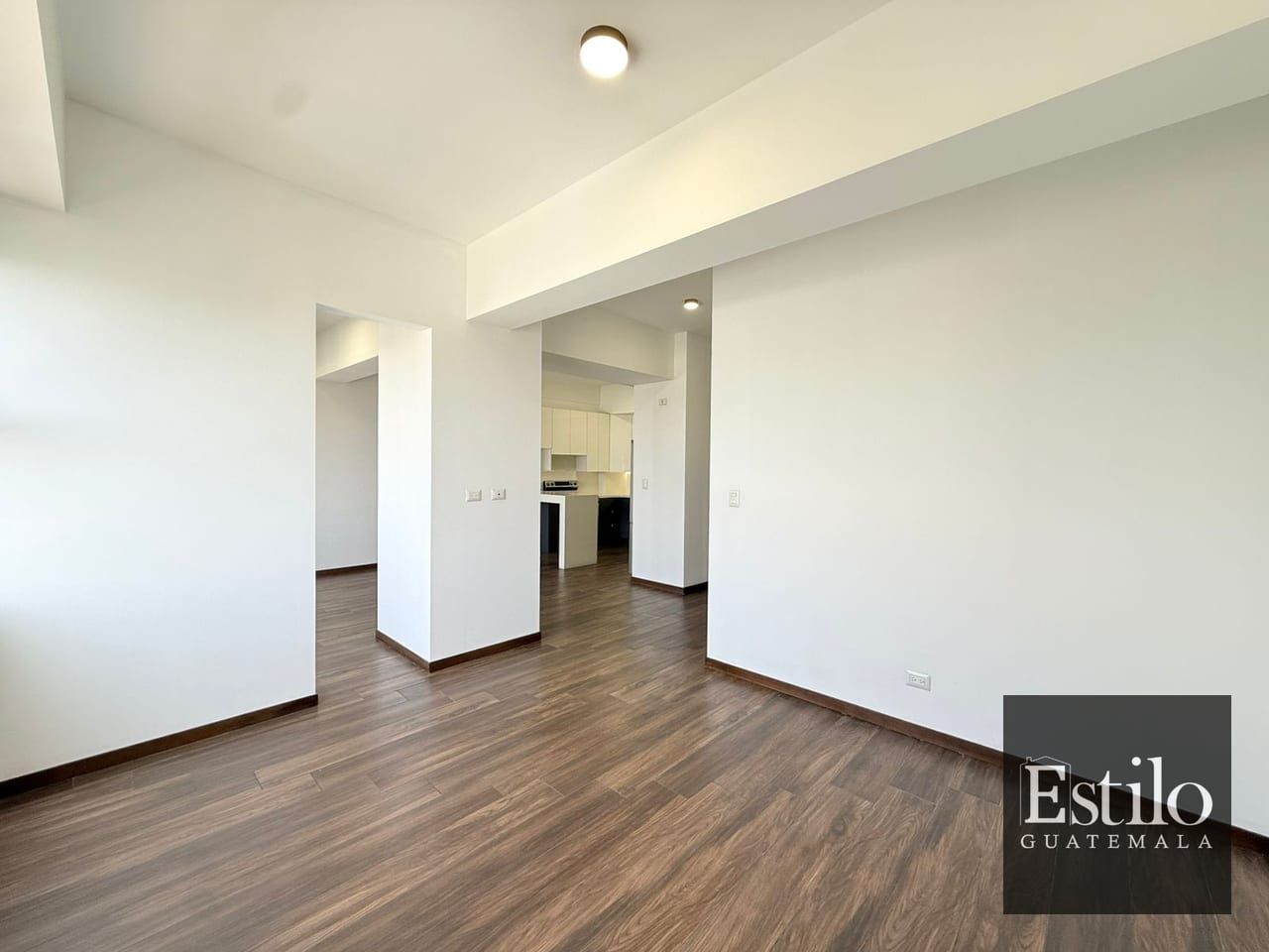 Precioso Apartamento Con Dorm De Servicio Z.10 — Apartamento en Venta en Casa Acueducto, Zona 10, Guatemala, Ciudad — foto 12 de 17