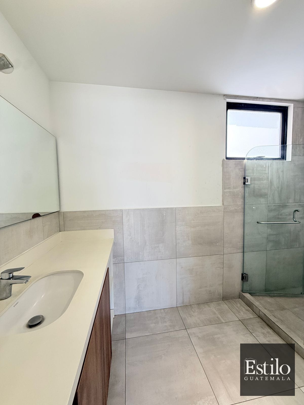Precioso Apartamento Con Dorm De Servicio Z.10 — Apartamento en Venta en Casa Acueducto, Zona 10, Guatemala, Ciudad — foto 17 de 17
