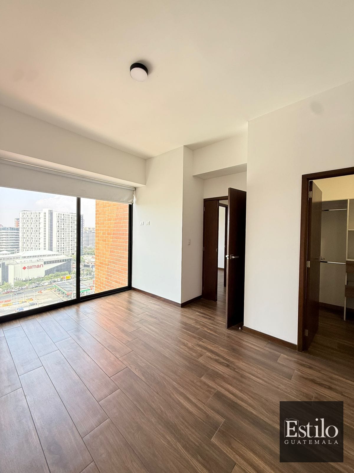 Precioso Apartamento Con Dorm De Servicio Z.10 — Apartamento en Venta en Casa Acueducto, Zona 10, Guatemala, Ciudad — foto 3 de 17