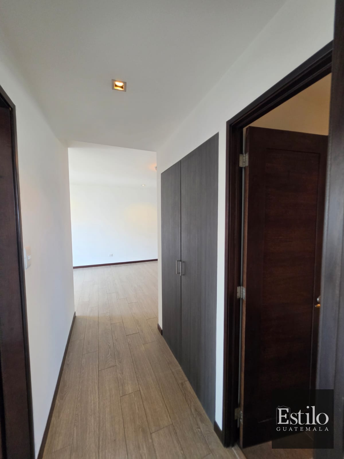 Hermoso Apartamento En Venta Y Alquiler Z.10 — Apartamento en Venta en Neo Apartamentos, Zona 10, Guatemala, Ciudad — foto 6 de 16