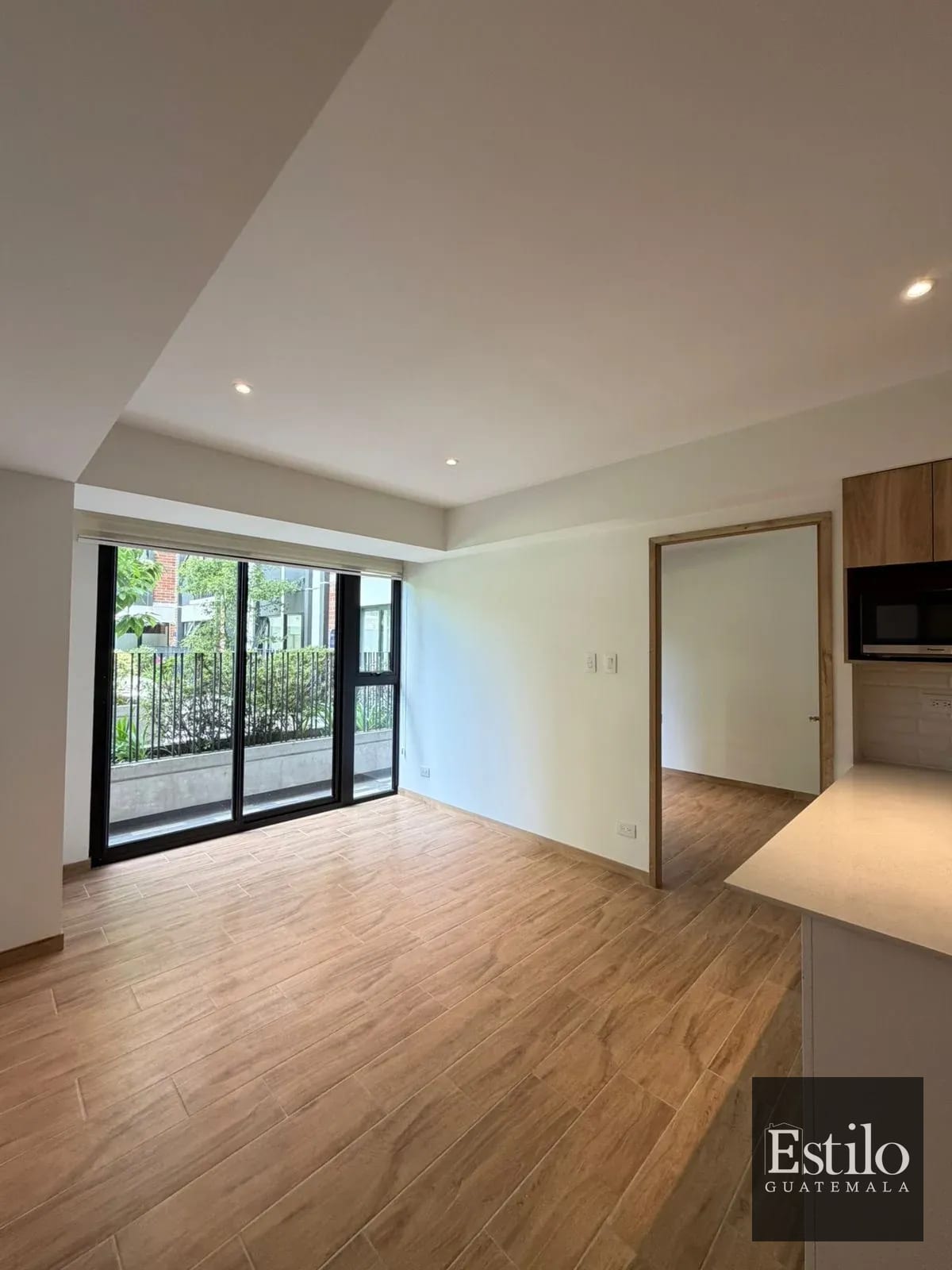 Precioso Apartamento Con Salida Al Jardín Z.9 — Apartamento en Venta en Cendana, Zona 9, Guatemala, Ciudad — foto 10 de 13