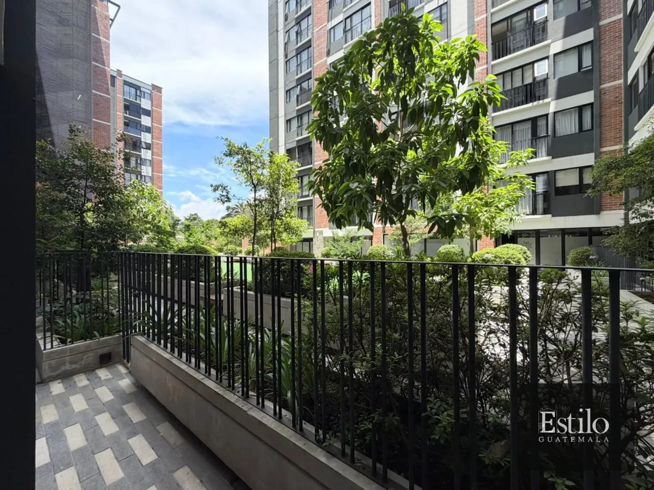 Precioso Apartamento Con Salida Al Jardín Z.9 — Apartamento en Venta en Cendana, Zona 9, Guatemala, Ciudad — foto 11 de 13