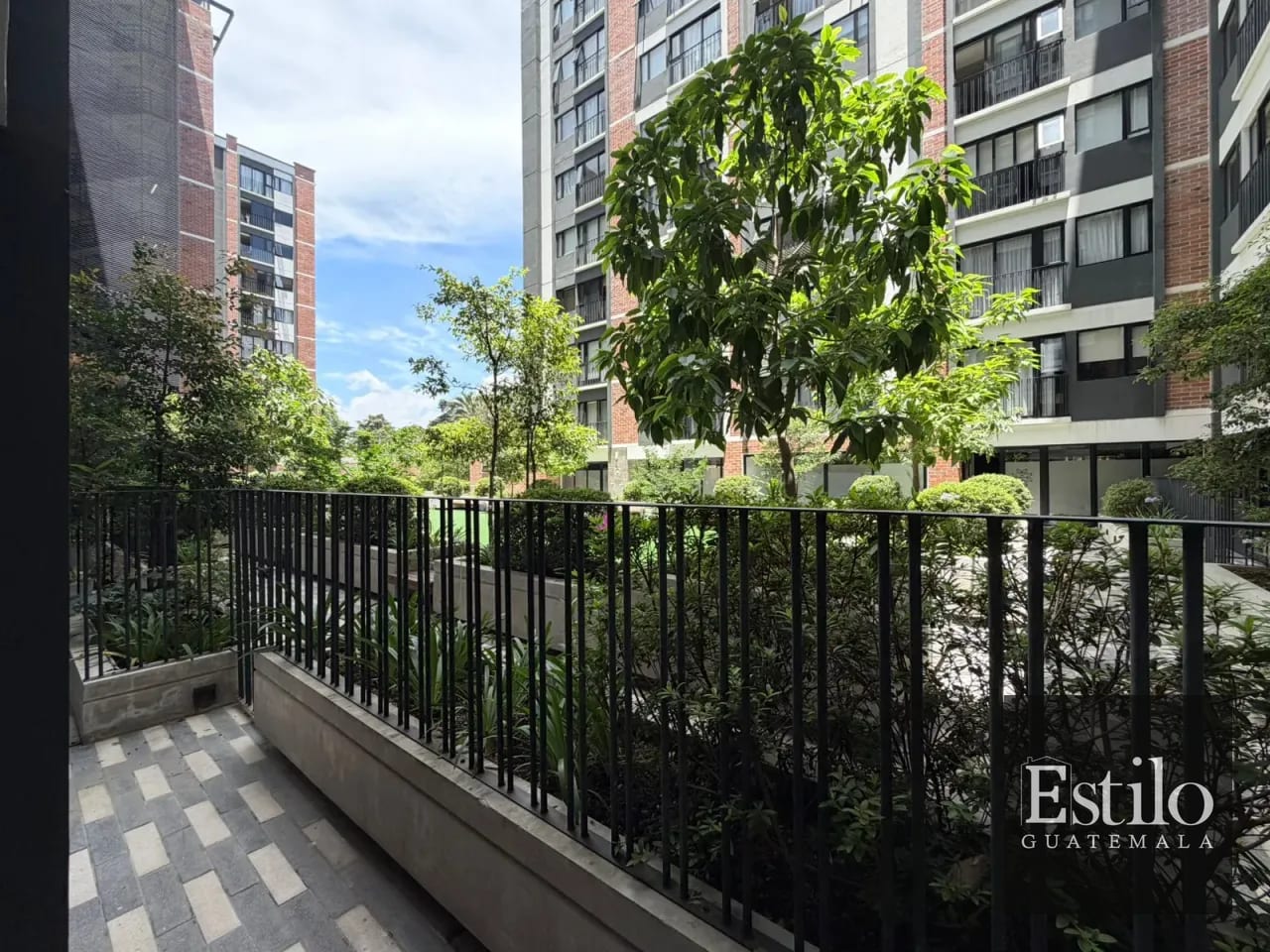 Precioso Apartamento Con Salida Al Jardín Z.9 — Apartamento en Venta en Cendana, Zona 9, Guatemala, Ciudad — foto 11 de 13