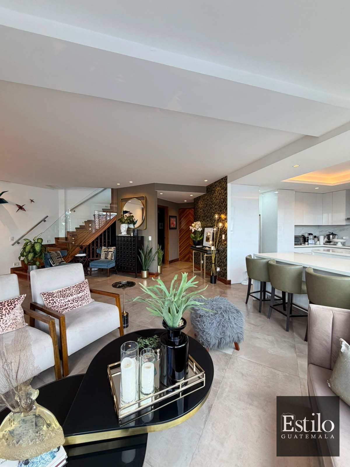 Espectacular Penthouse Z.14 — Apartamento en Venta en Zona 14, Guatemala, Ciudad — foto 1 de 17