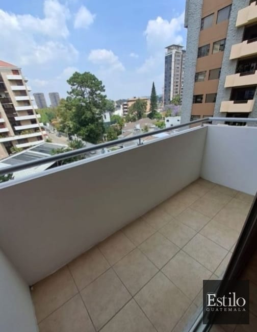 Precioso Apartamento Amueblado Z.10 — Apartamento en Alquiler en Zona 10, Guatemala, Ciudad — foto 3 de 9