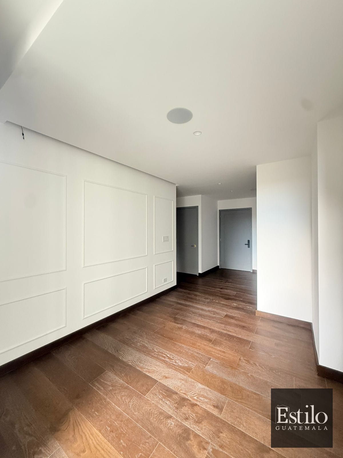 Precioso Apartamento en Alquiler Z.10 — Apartamento en Alquiler en Atarah, Zona 10, Guatemala, Ciudad — foto 7 de 11