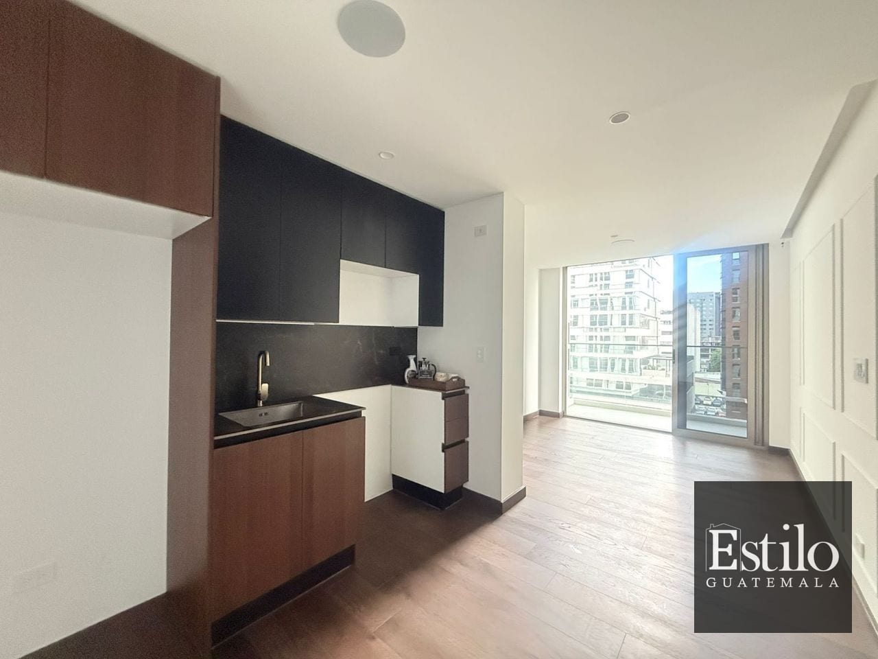 Precioso Apartamento en Alquiler Z.10 — Apartamento en Alquiler en Atarah, Zona 10, Guatemala, Ciudad — foto 8 de 11