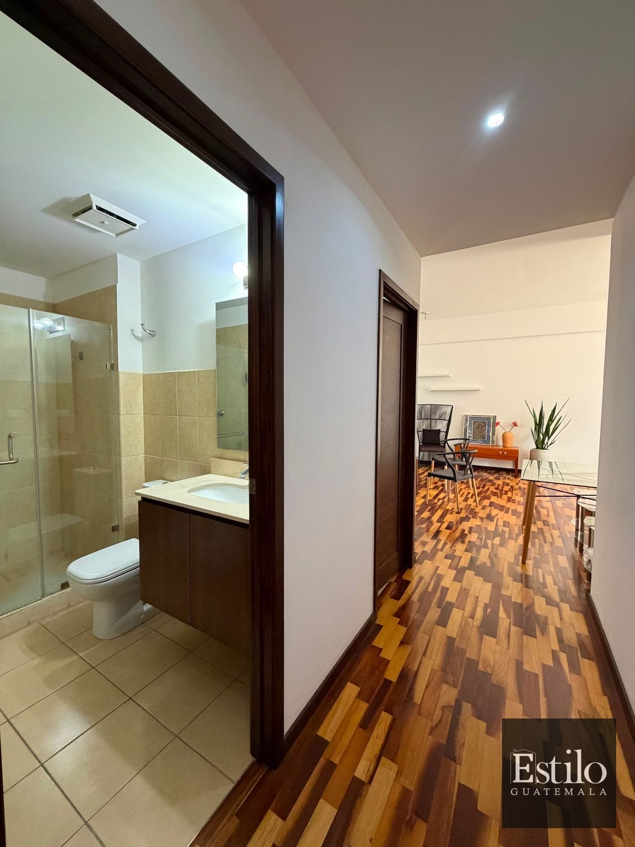 Apartamento En Alquiler — Apartamento en Alquiler en Torre Quattro, Zona 14, Guatemala, Ciudad — foto 10 de 15