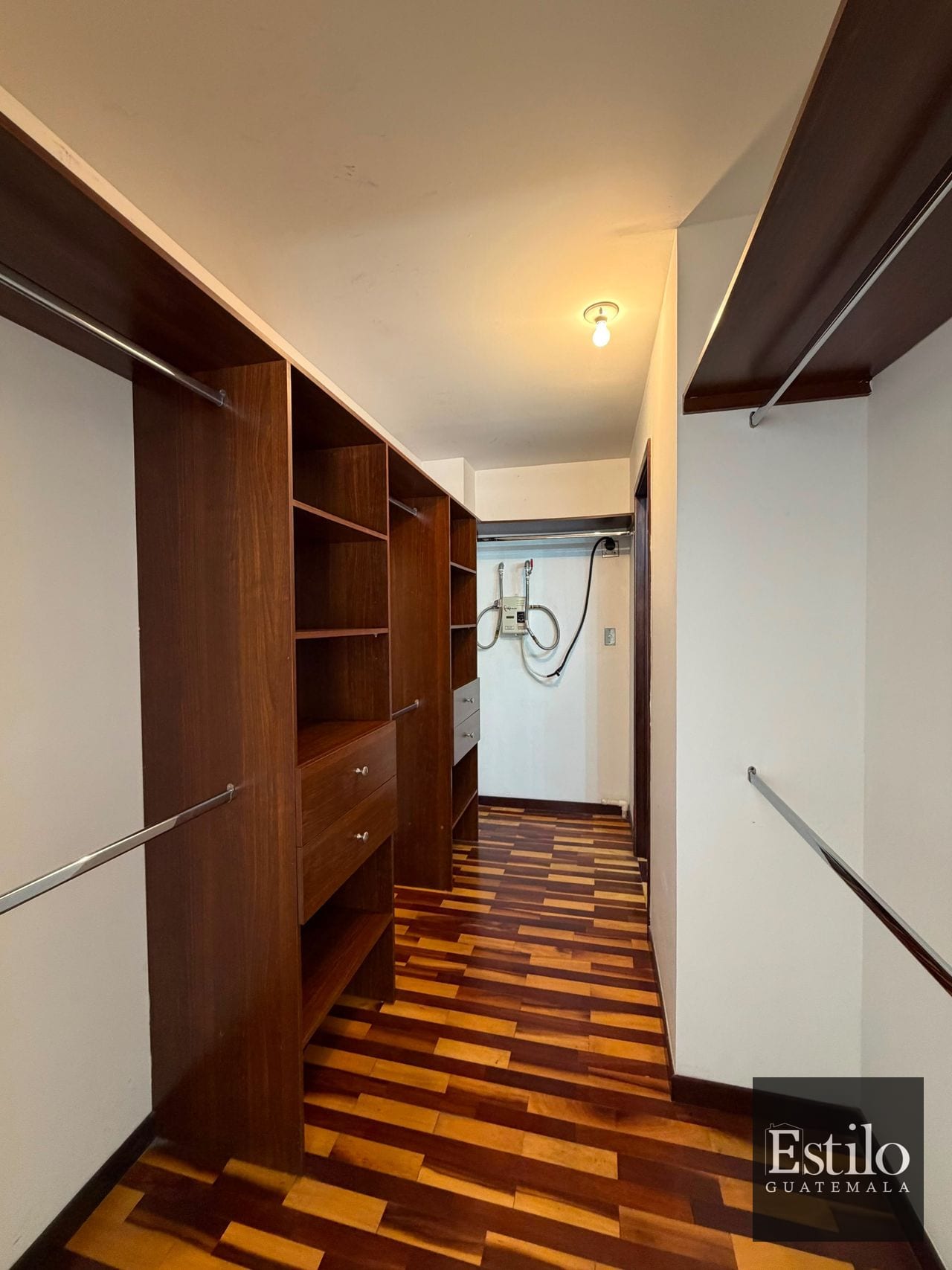Apartamento En Alquiler — Apartamento en Alquiler en Torre Quattro, Zona 14, Guatemala, Ciudad — foto 15 de 15