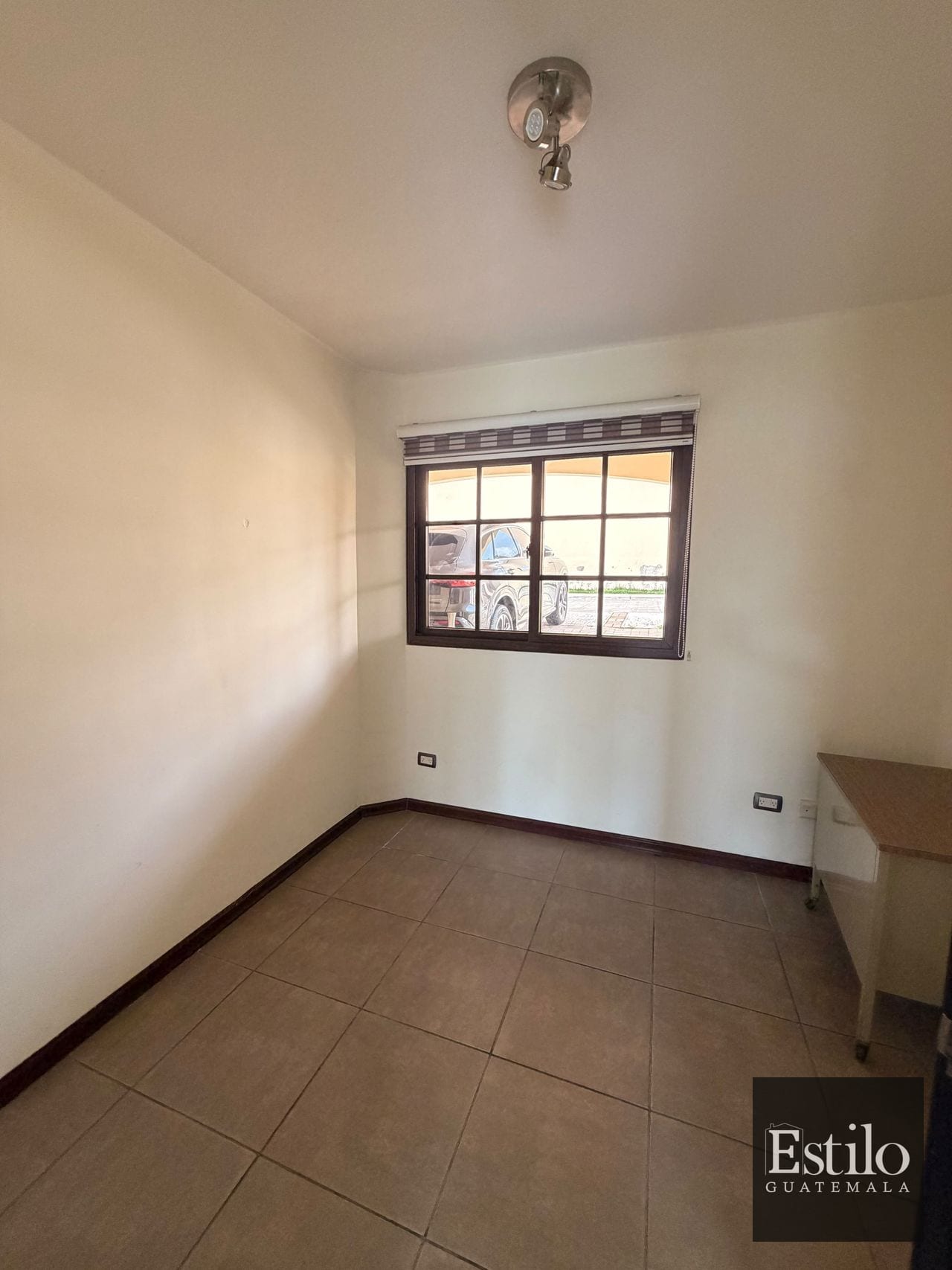 Preciosa Casa En Venta Z.16 — Apartamento en Venta en Zona 16, Guatemala, Ciudad — foto 3 de 17