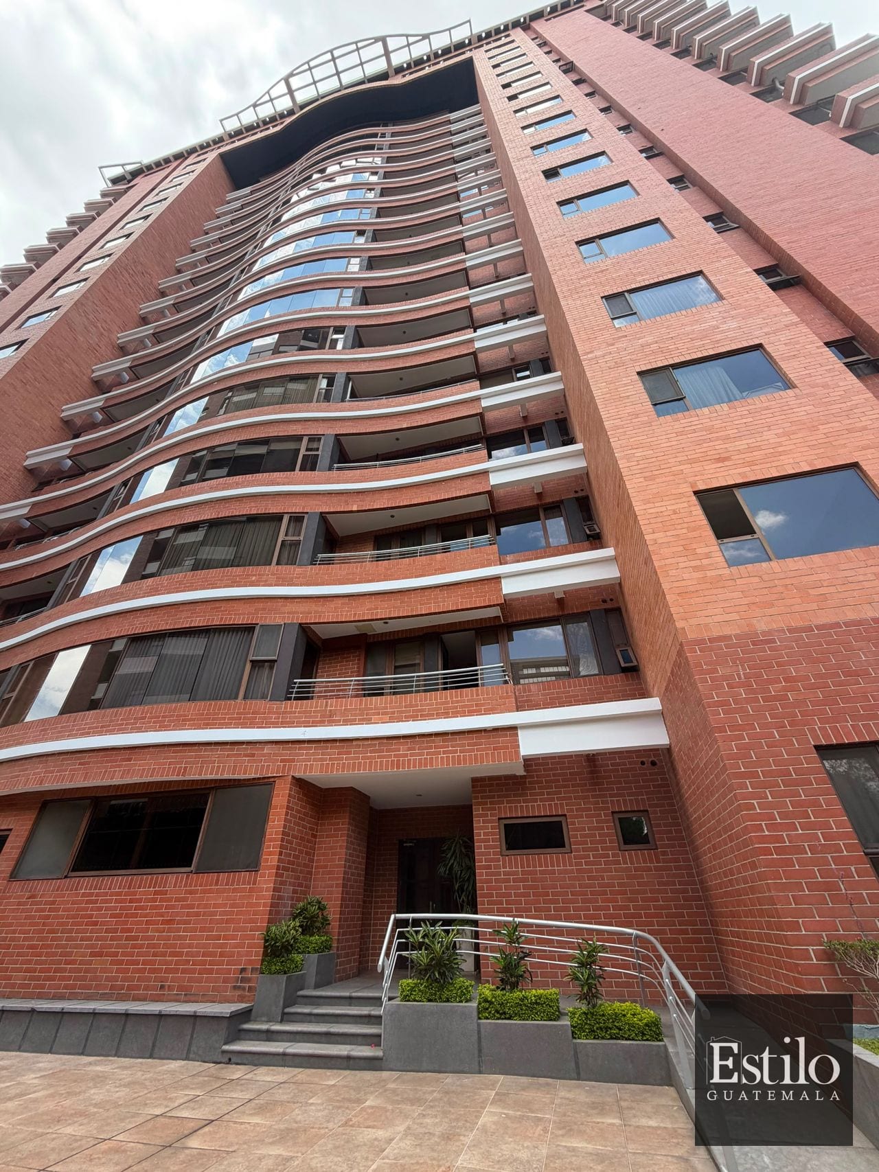 Espectacular Apartamento En Renta Zona 10 — Apartamento en Alquiler en Santa María, Zona 10, Guatemala, Ciudad — foto 5 de 12