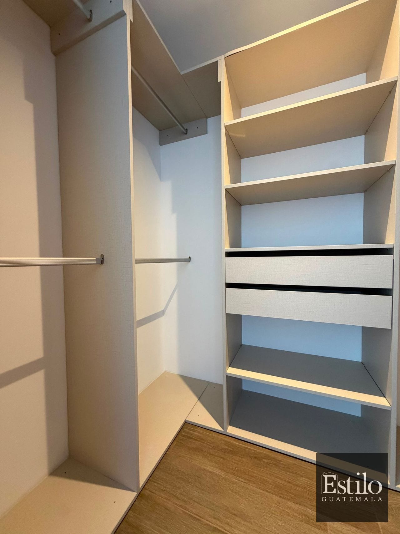 Lindo Apartamento En Alquiler — Apartamento en Alquiler en Ferré Diez, Zona 10, Guatemala, Ciudad — foto 8 de 14