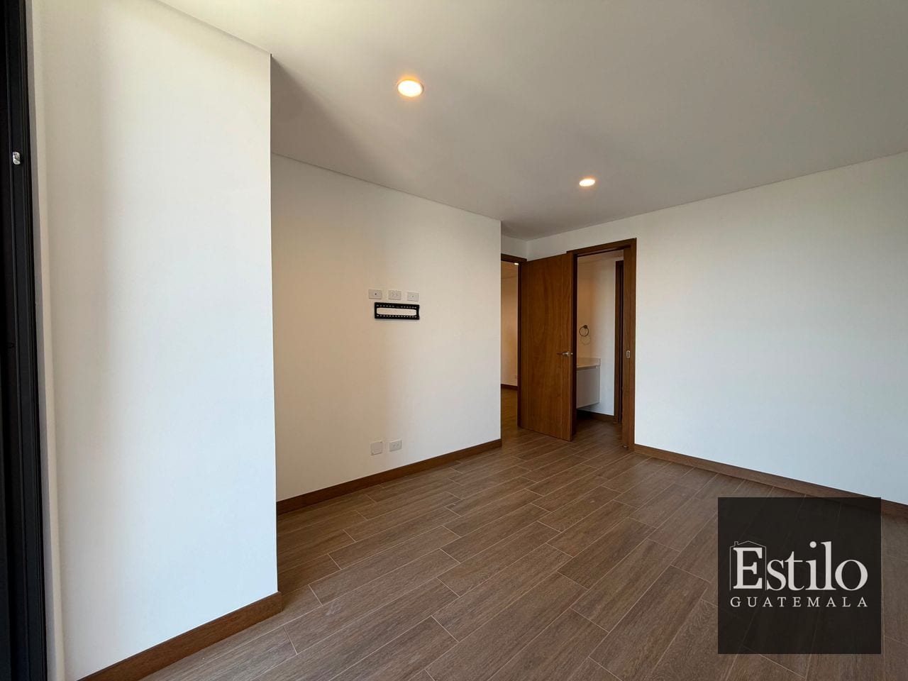 Lindo Apartamento En Alquiler — Apartamento en Alquiler en Ferré Diez, Zona 10, Guatemala, Ciudad — foto 11 de 14