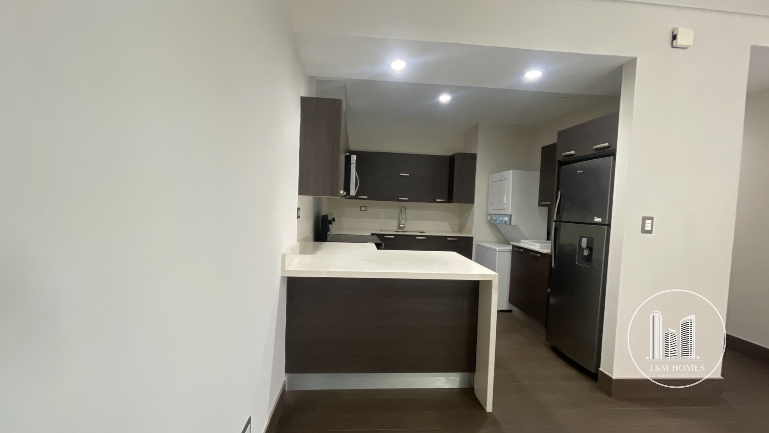 Apartamento Tipo Estudio zona 10 — Apartamento en Alquiler en Zona 10, Guatemala, Ciudad — foto 2 de 6