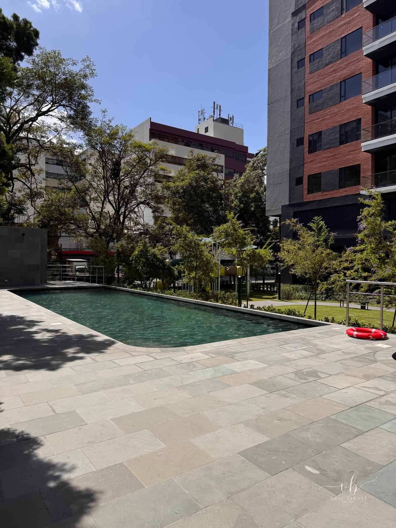 Apartamento nuevo en alquiler - Ferre Diez - zona 10 — Apartamento en Alquiler en Ferré Diez, Zona 10, Guatemala, Ciudad — foto 2 de 4