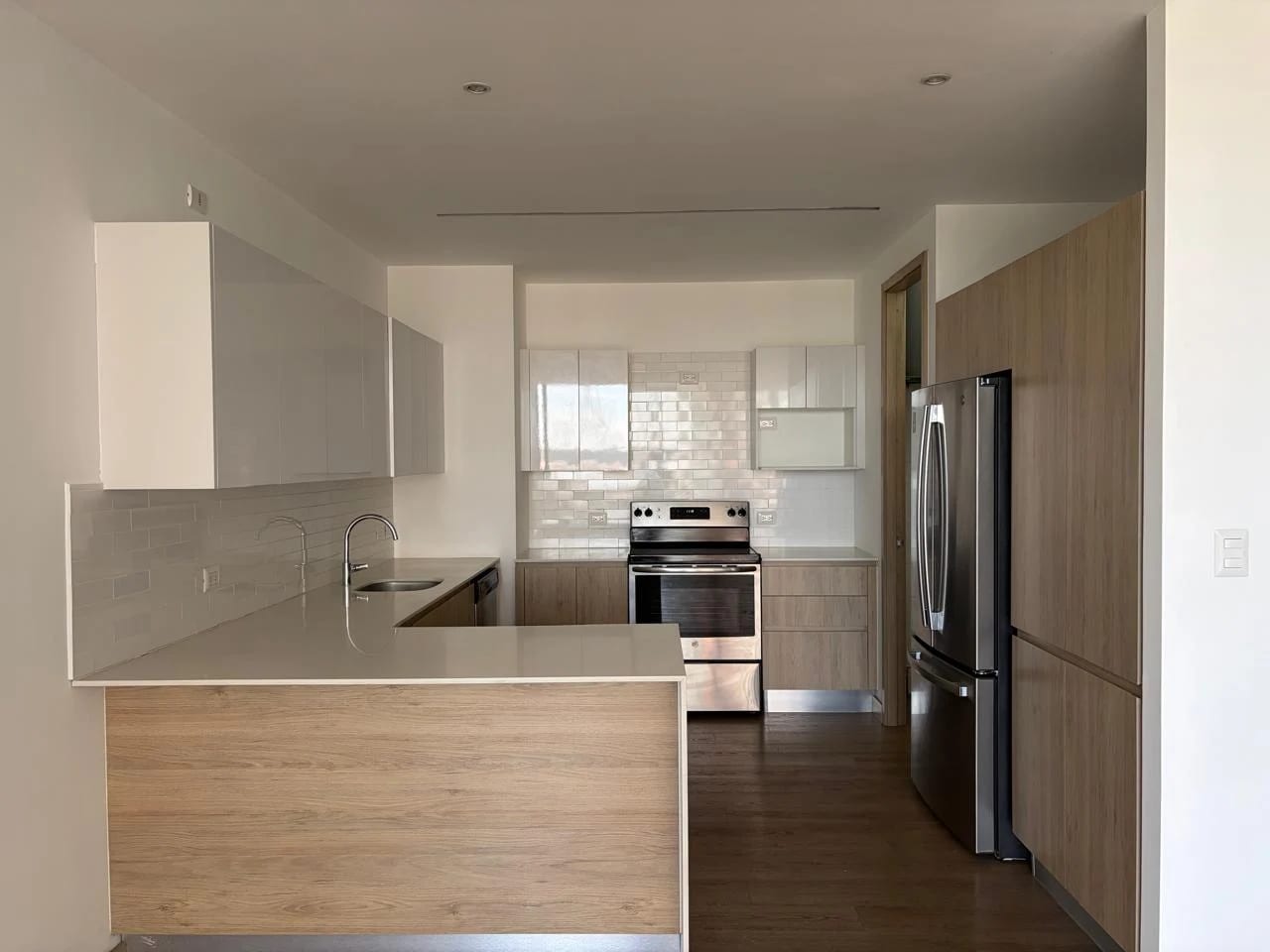 Alquiler de Amplio Apartamento en Triva — Apartamento en Alquiler en Zona 15, Guatemala, Ciudad — foto 8 de 15