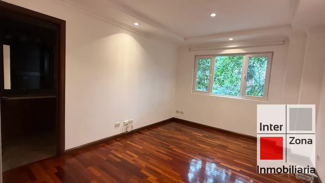 Apartamento en renta con habitación de servicio. Cayalá, Zona 16 — Apartamento en Alquiler en Encinos de Cayala, Zona 16, Guatemala, Ciudad — foto 8 de 12
