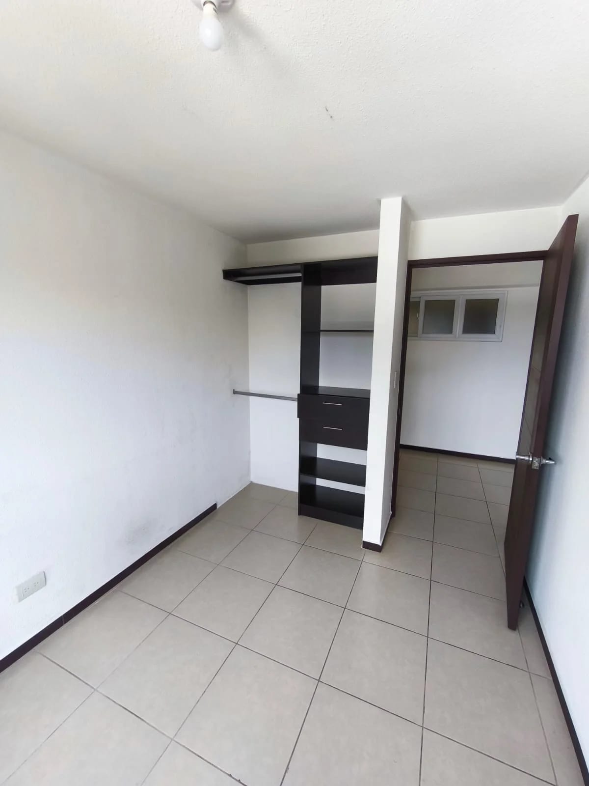Rento Apartamento en Edificio Parque 11 zona 11 — Apartamento en Alquiler en Parque 11, Zona 11, Guatemala, Ciudad — foto 7 de 12