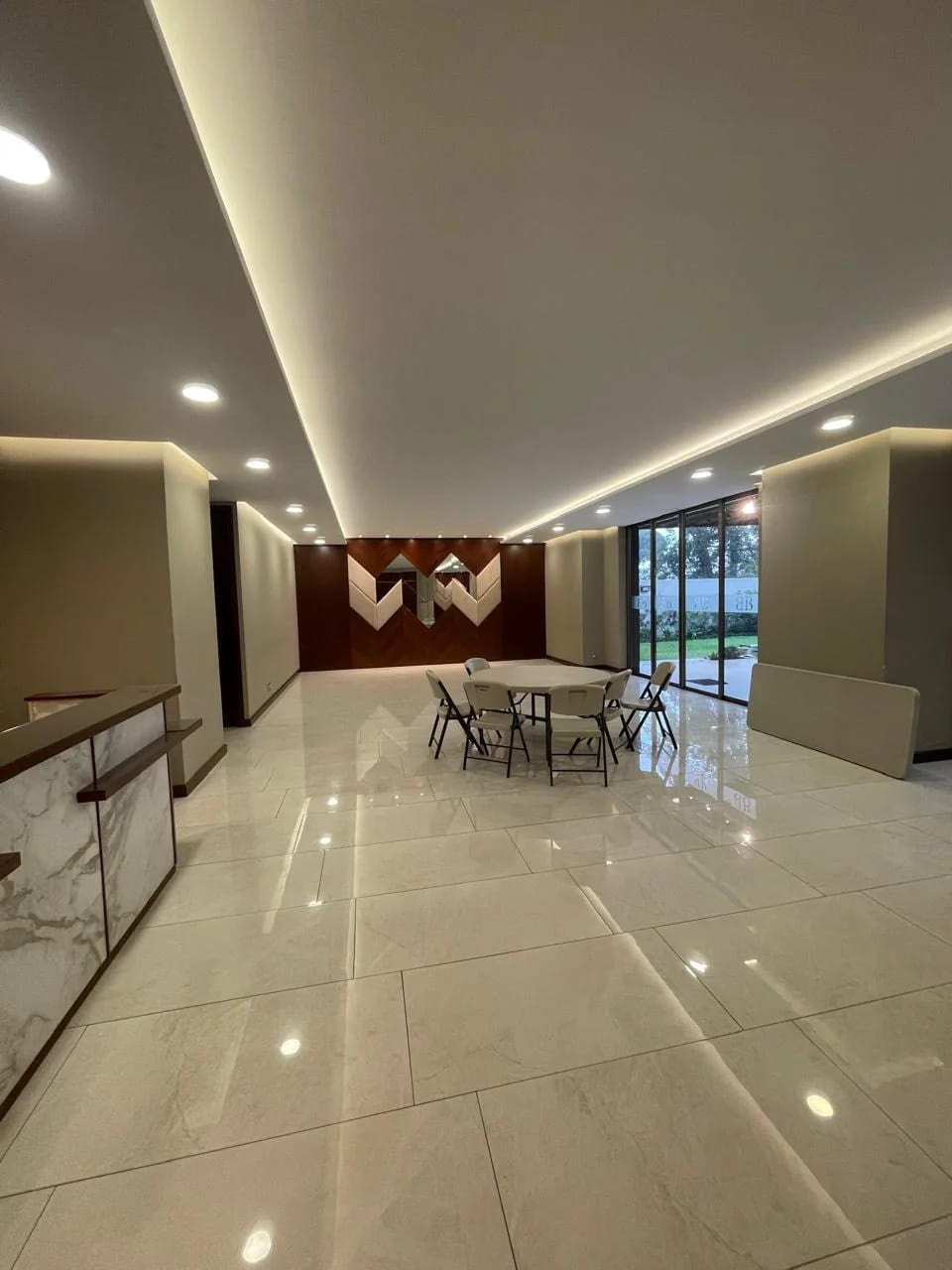 Rento Lindo y Amplio Apartamento en Edificio Botticelli II, zona 15, nivel alto — Apartamento en Alquiler en Botticelli II, Zona 15, Guatemala, Ciudad — foto 17 de 17