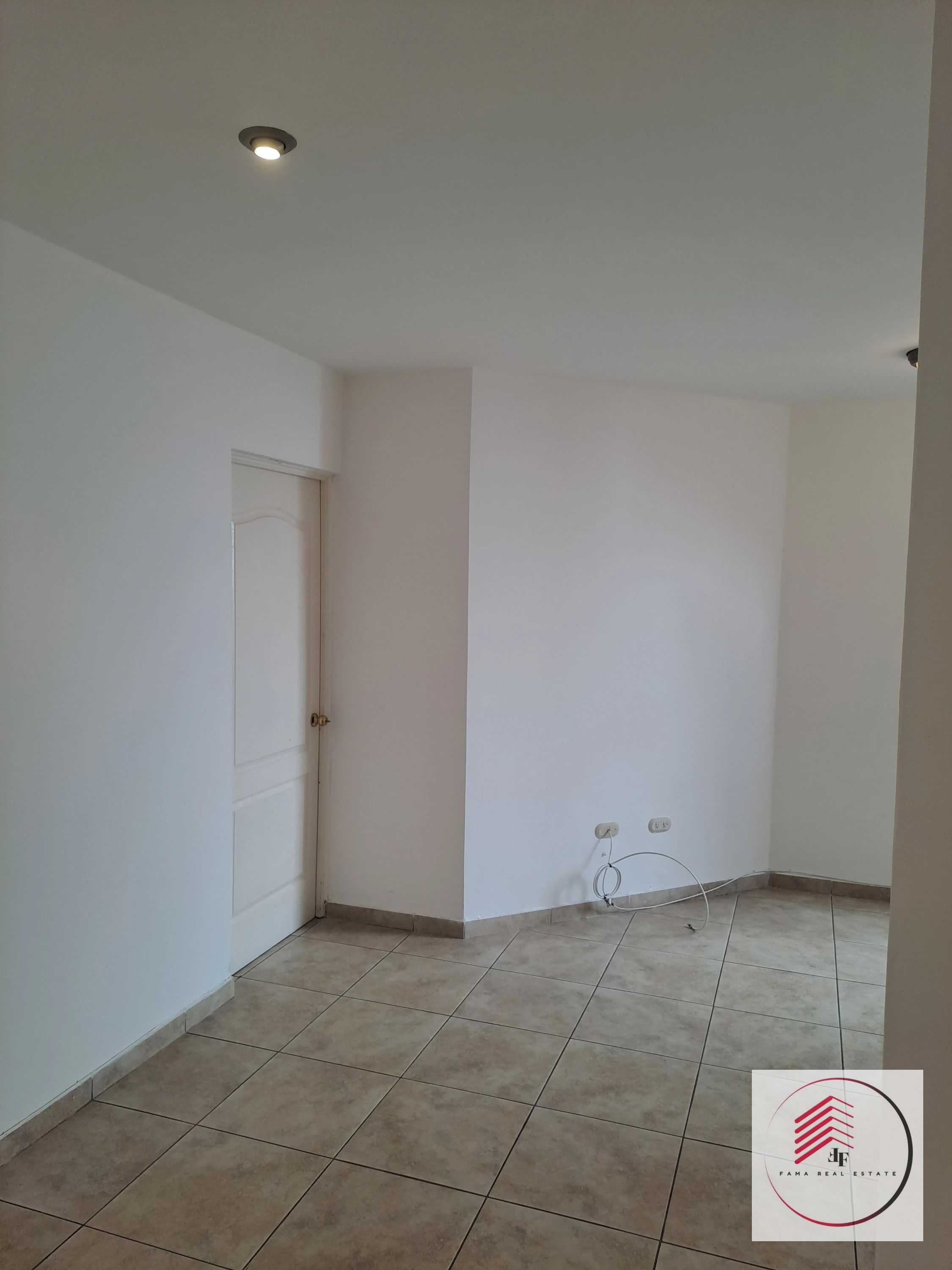 Alquiler de apartamento en zona 15 Vista Hermosa a 2 a dos cuadras de Boulevard Vista Hermosa — Apartamento en Alquiler en Zona 15, Guatemala, Ciudad — foto 4 de 14