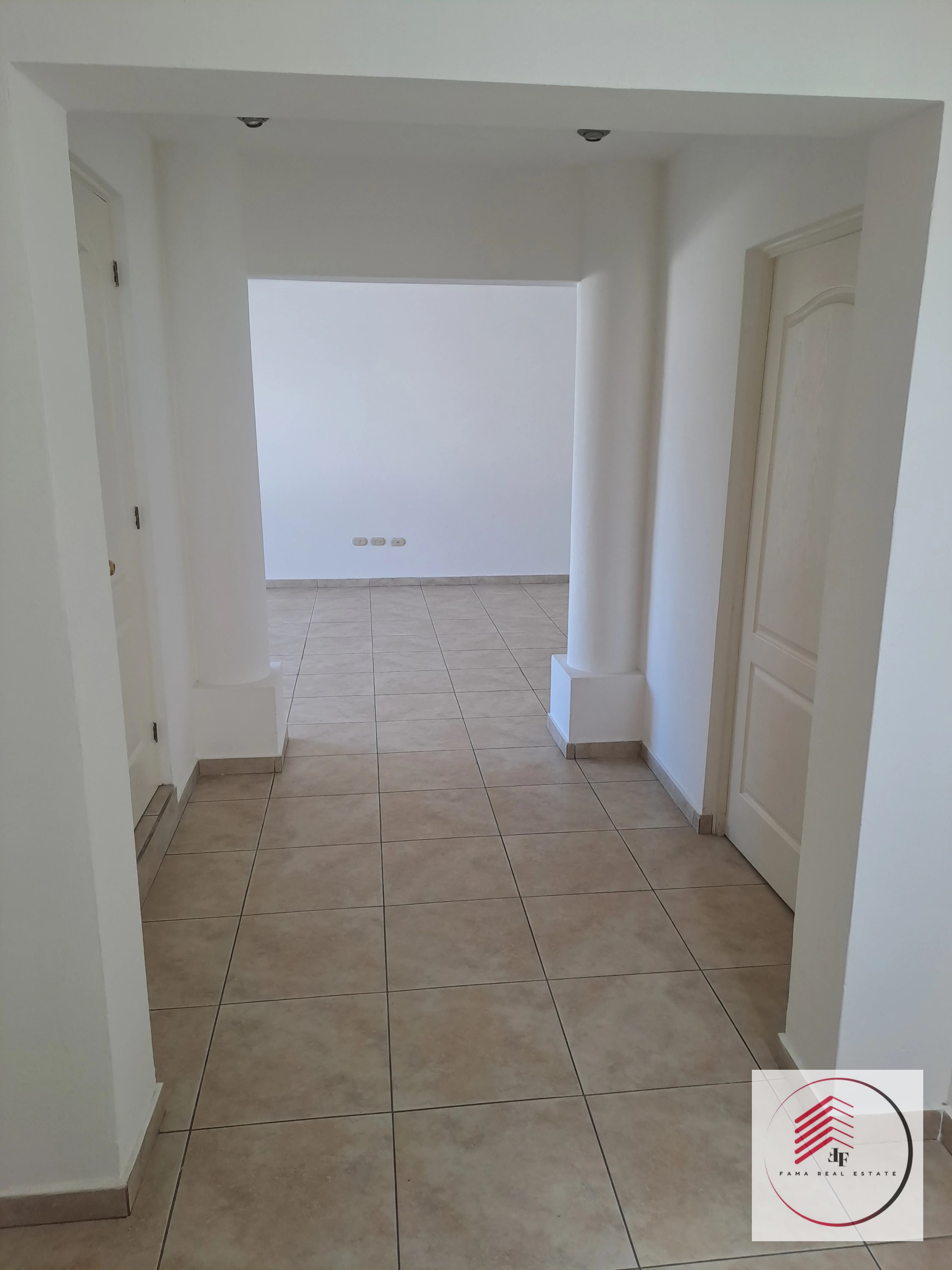 Alquiler de apartamento en zona 15 Vista Hermosa a 2 a dos cuadras de Boulevard Vista Hermosa — Apartamento en Alquiler en Zona 15, Guatemala, Ciudad — foto 6 de 14