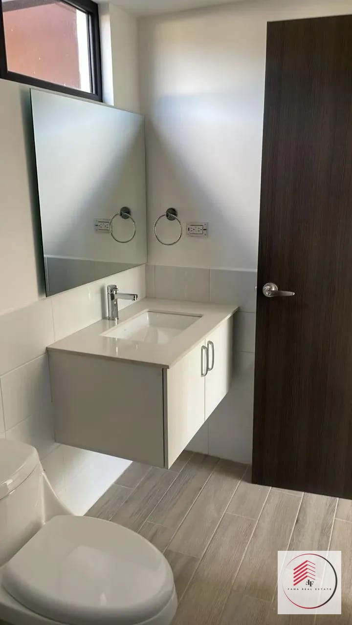 Alquilo Bonito Apartamento en Velure 16, Nivel 2 en zona 16 — Apartamento en Alquiler en Zona 16, Guatemala, Ciudad — foto 4 de 14