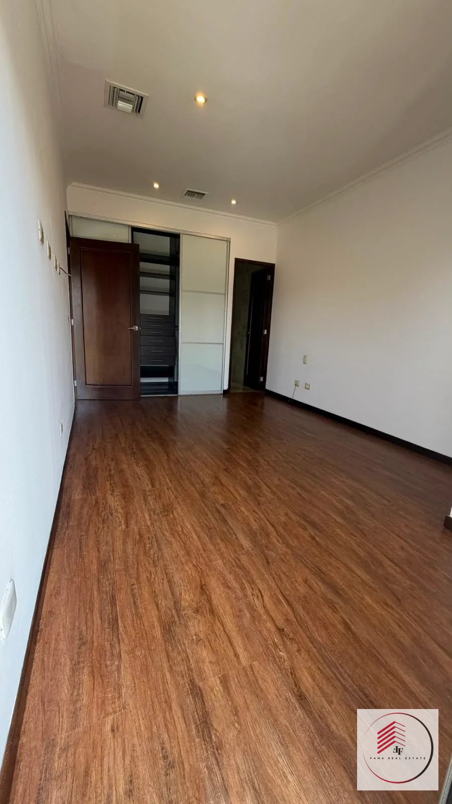 📍*zona 14 Sobre la 5 Avenida* *apartamento en Renta* — Apartamento en Alquiler en Zona 14, Guatemala, Ciudad — foto 4 de 17
