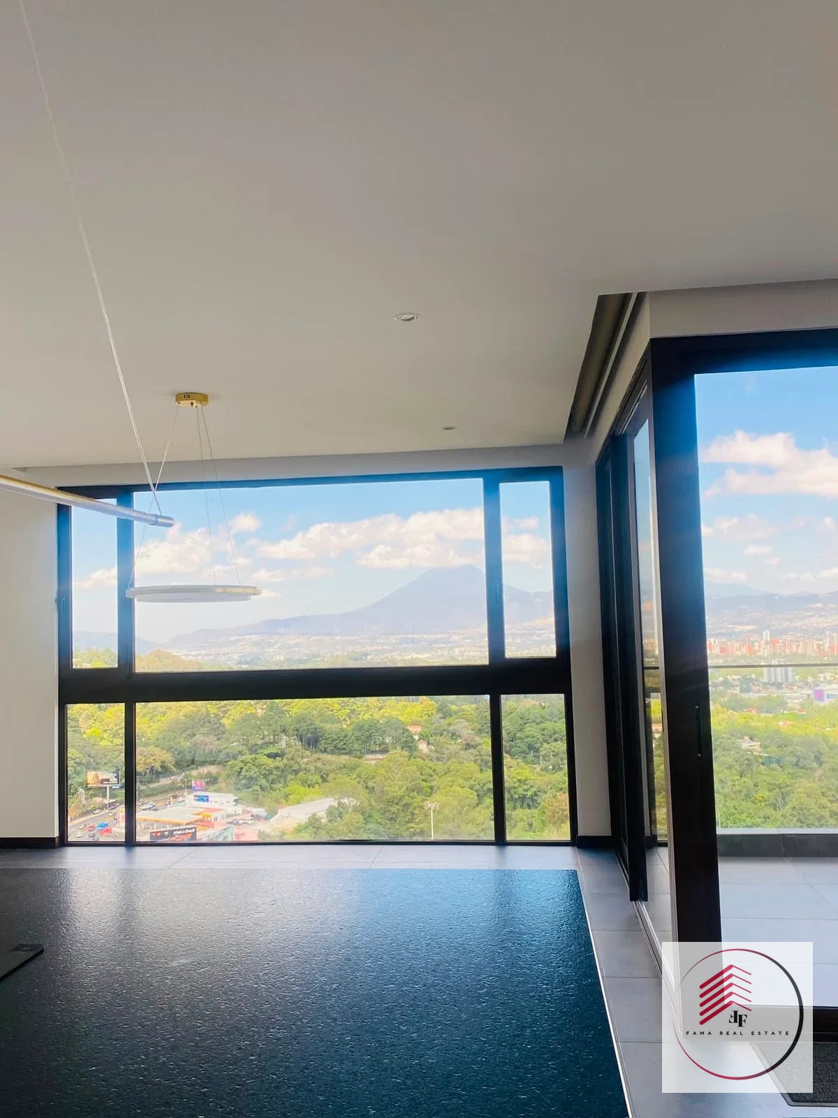 * EN VENTA Lujoso penthouse en ALBERO SAN LÁZARO zona 15* linda vista! — Apartamento en Venta en Albero San Lazaro, Zona 15, Guatemala, Ciudad — foto 1 de 17