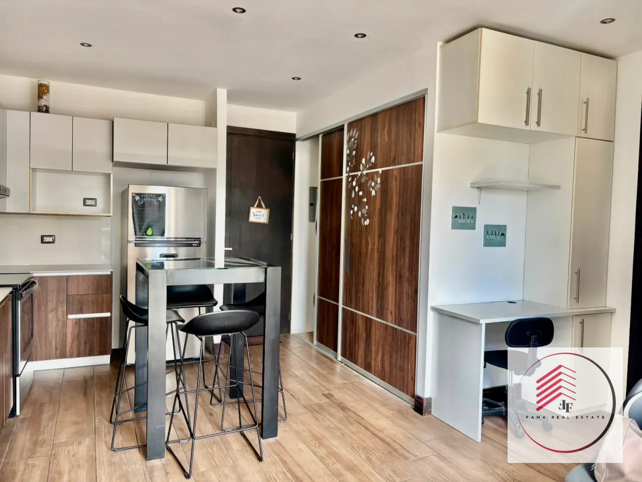 Vendo Apartamento en Zona 10 Edificio Vivalt 48 M² Amueblado — Apartamento en Venta en Vivalt, Zona 10, Guatemala, Ciudad — foto 9 de 13