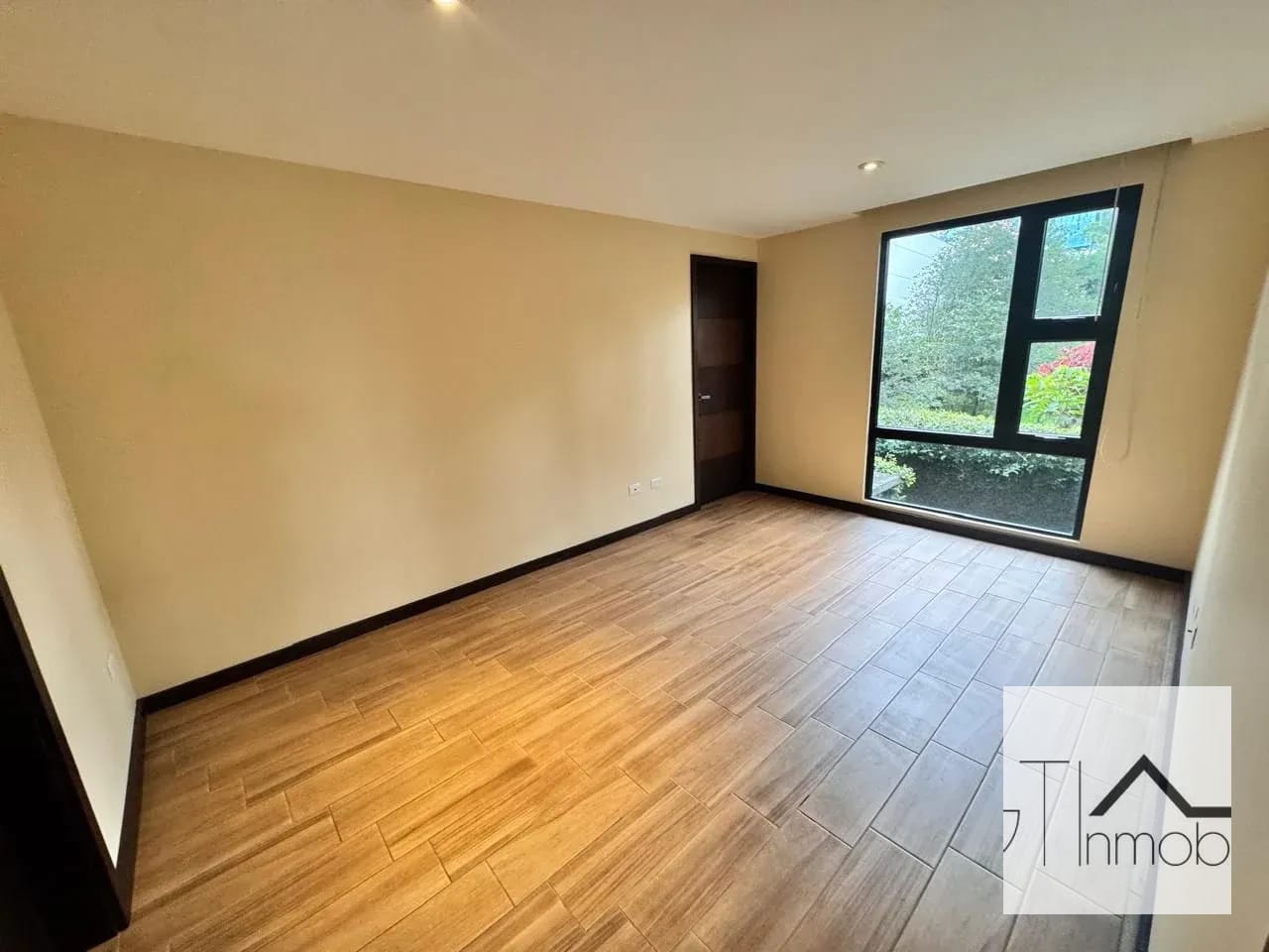 Amplio apartamento en venta en VH1 zona 15 — Apartamento en Venta en Agora 1501, Zona 15, Guatemala, Ciudad — foto 9 de 17