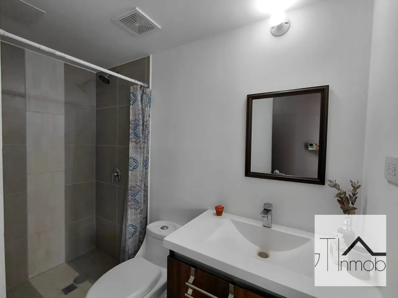 Renta apartamento en zona 5, Torre Asunción, de 2 niveles — Apartamento en Alquiler en Casa Asunción, Zona 5, Guatemala, Ciudad — foto 8 de 15