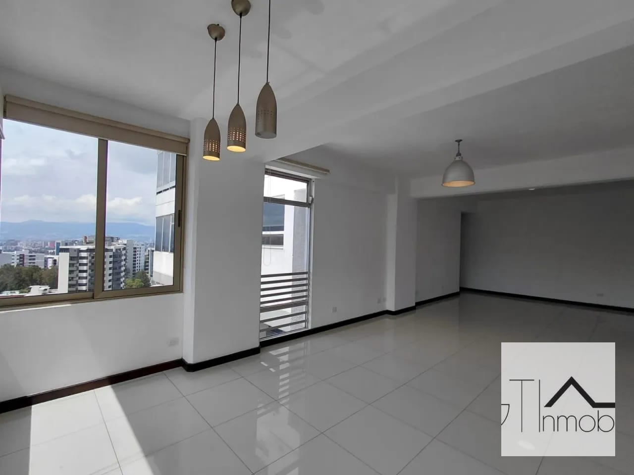 Amplio apartamento en trebol de VH zona 15 — Apartamento en Alquiler en San Lázaro, Zona 15, Guatemala, Ciudad — foto 2 de 17