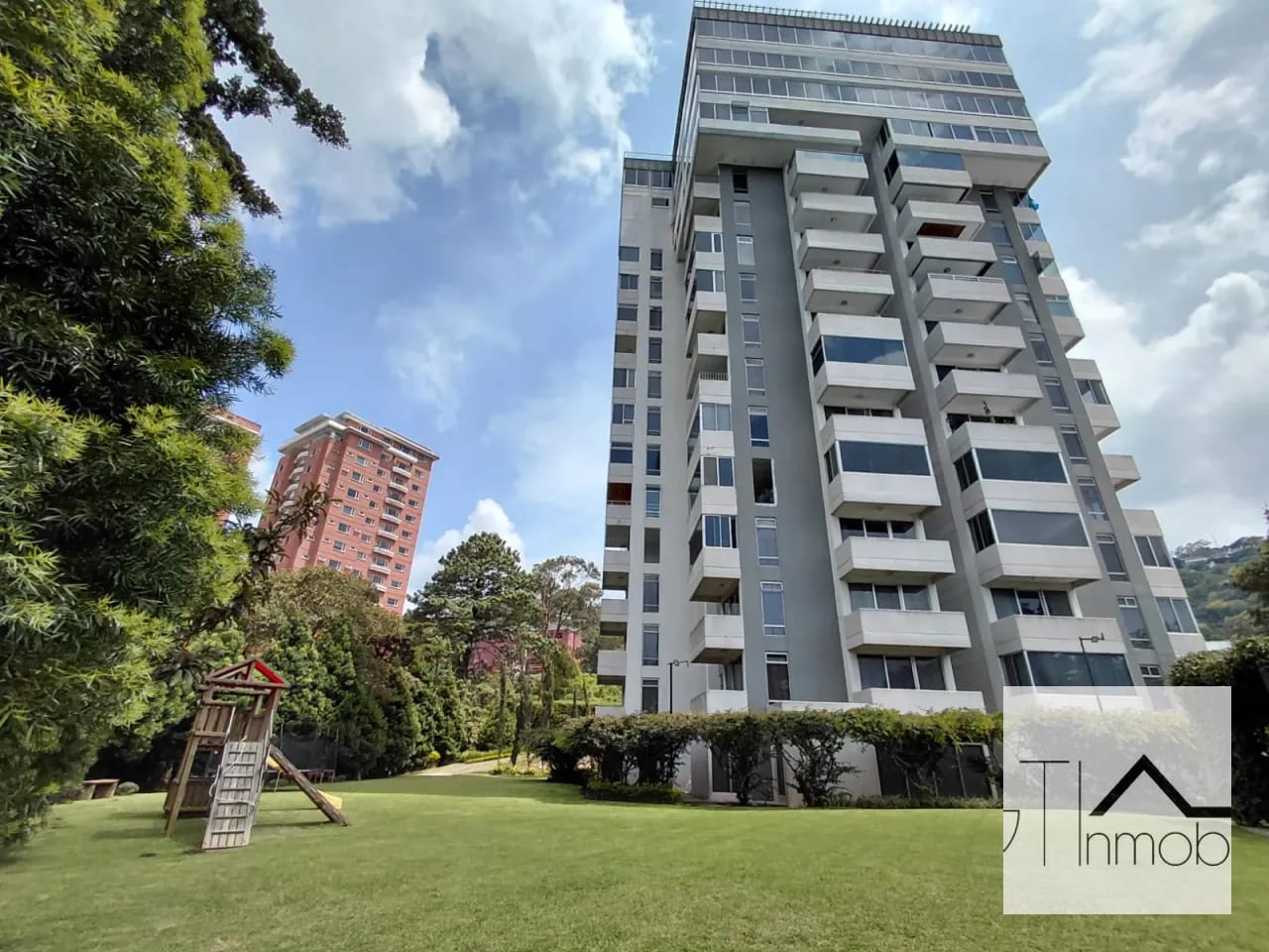 Amplio apartamento en trebol de VH zona 15 — Apartamento en Alquiler en San Lázaro, Zona 15, Guatemala, Ciudad — foto 17 de 17