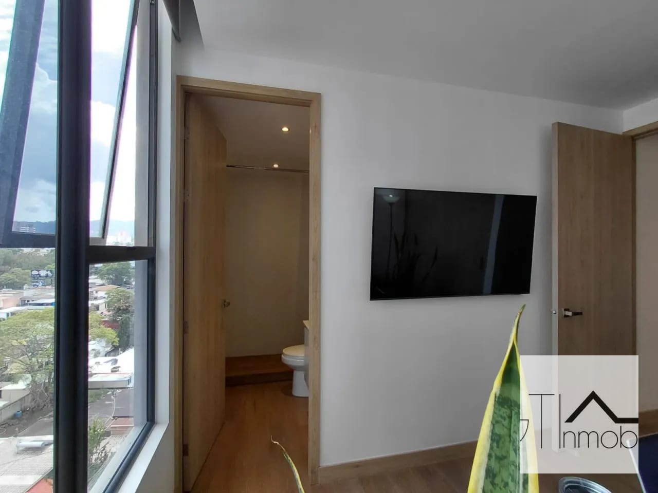 amplio apartamento zona 15 — Apartamento en Alquiler en Trivá, Zona 15, Guatemala, Ciudad — foto 9 de 17
