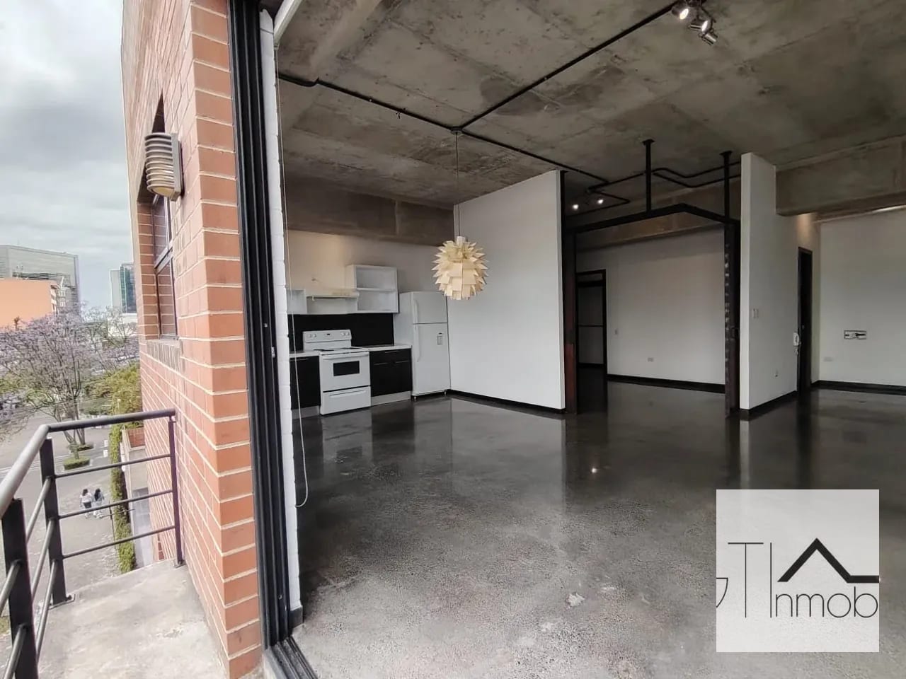 Amplio y moderno apartamento en renta en zona 4, — Apartamento en Alquiler en Cuatro 36, Zona 4, Guatemala, Ciudad — foto 1 de 11