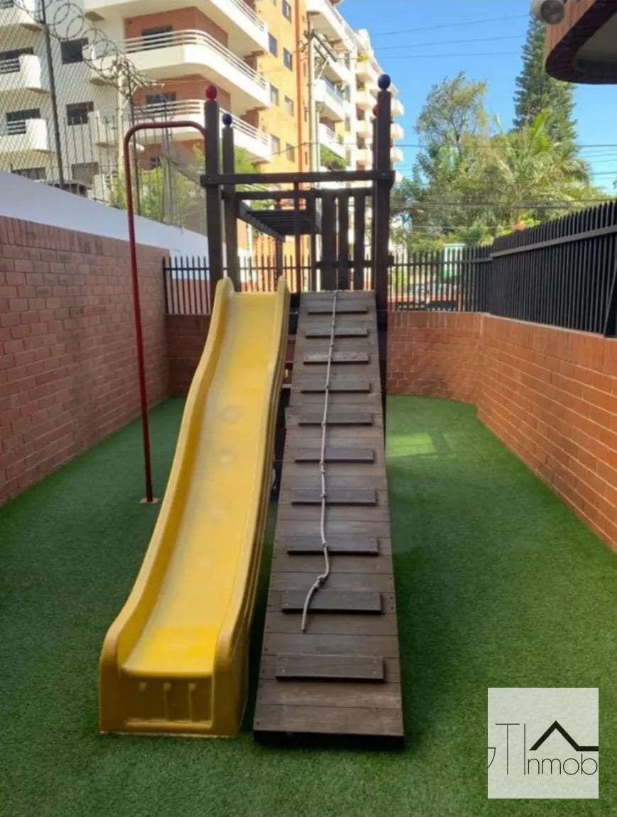 Apartamento en renta zona 10 nivel 12 — Apartamento en Alquiler en Altos de Santa Clara, Zona 10, Guatemala, Ciudad — foto 12 de 17