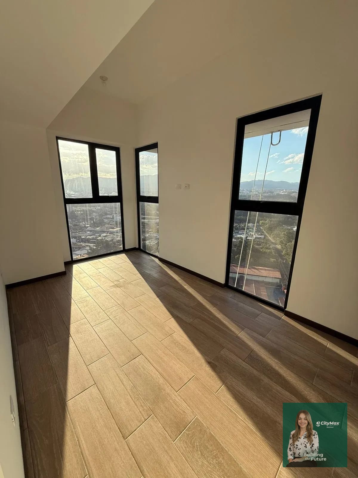 Apartamento en renta en Altaire, zona 11 — Apartamento en Alquiler en Zona 11, Guatemala, Ciudad — foto 4 de 15